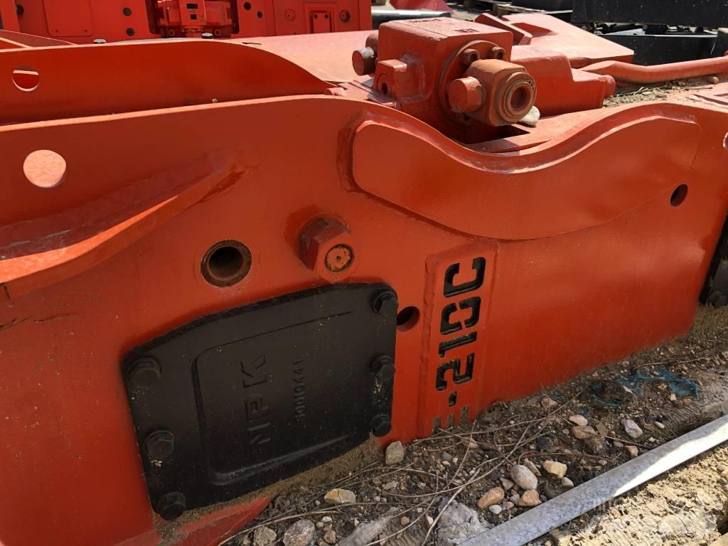 NPK E-210 C 破碎锤