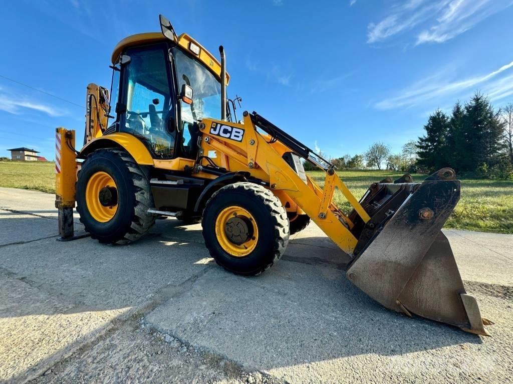 JCB 3CX 反铲装载机