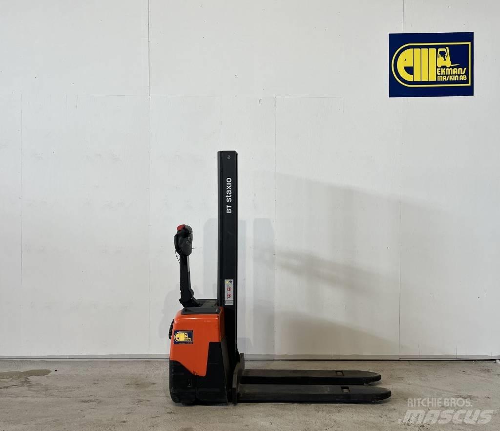 BT Truck HWE100 行走式堆垛机