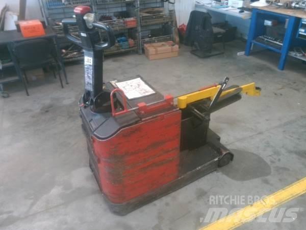 Manitou TA30 行走式堆垛机