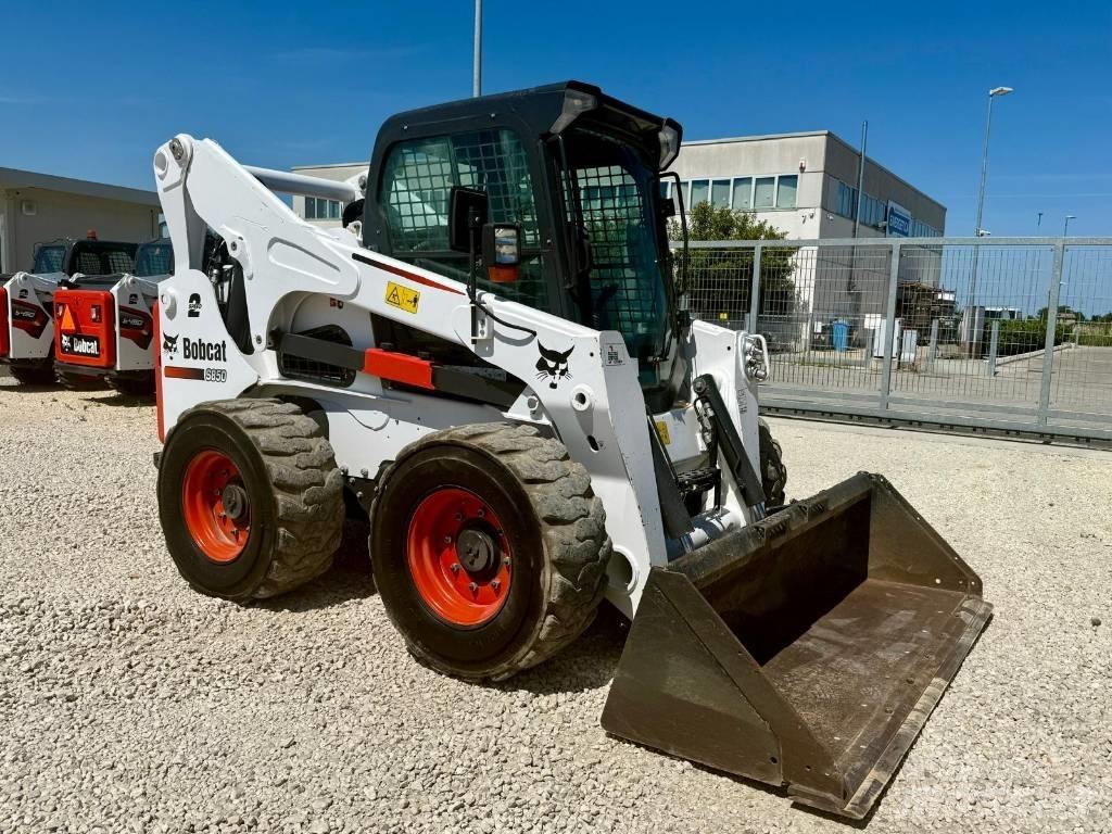 Bobcat S 850 滑移装载机