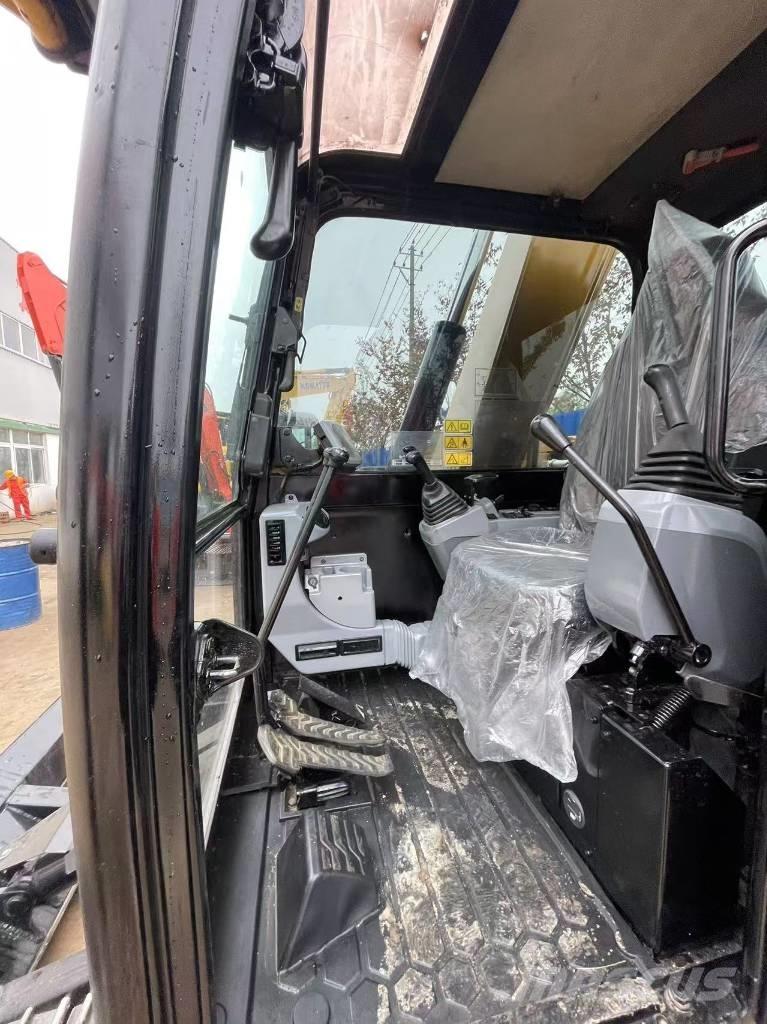 CAT 308 小型挖掘机