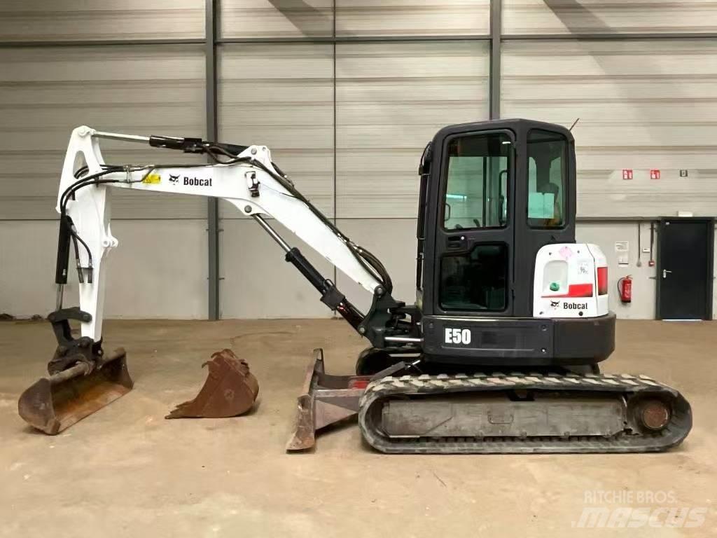 Bobcat E 50 小型挖掘机