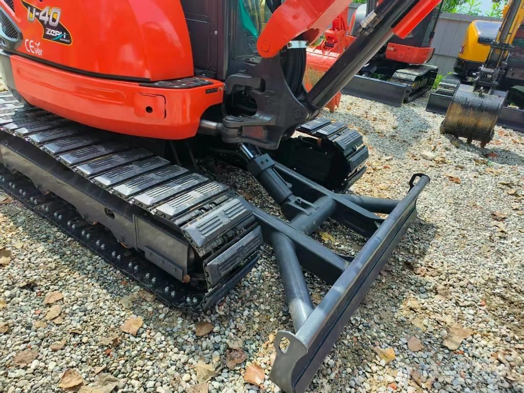 Kubota U 40 小型挖掘机