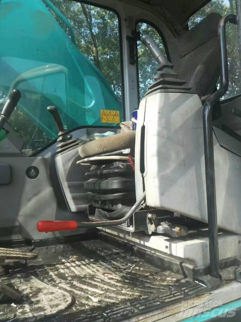 Kobelco SK 330 履带挖掘机