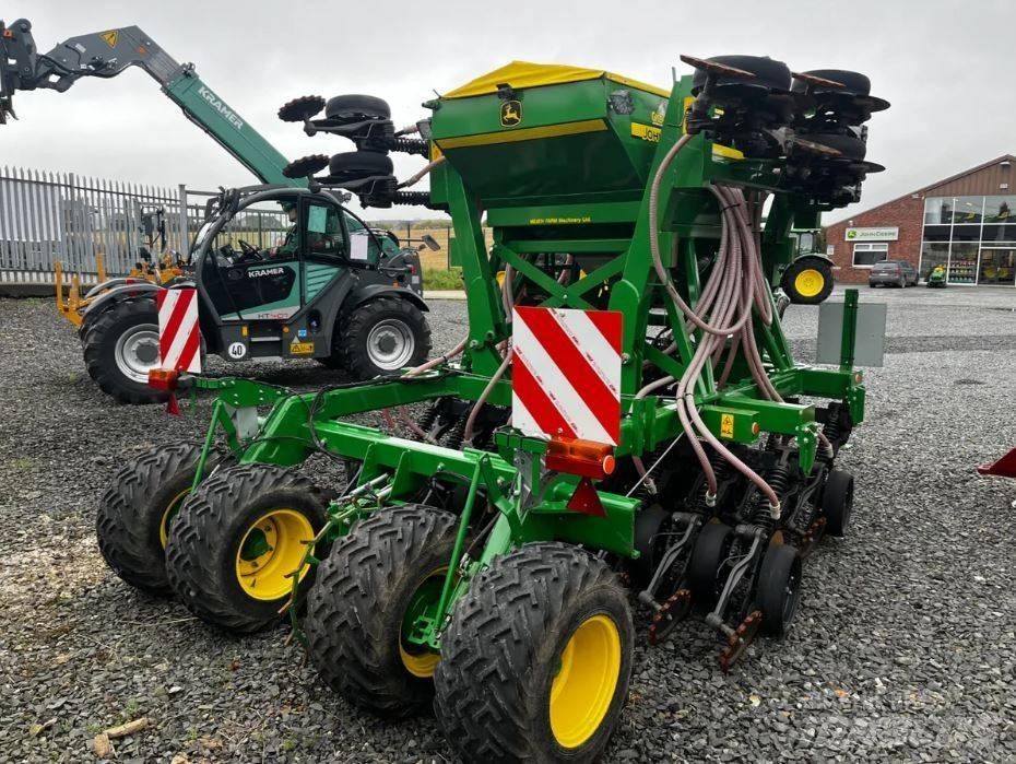 John Deere 750 A 条播机