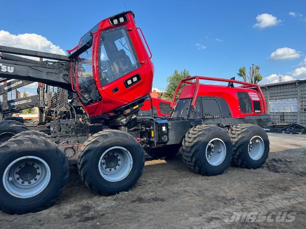 Komatsu 931 XC 收割机