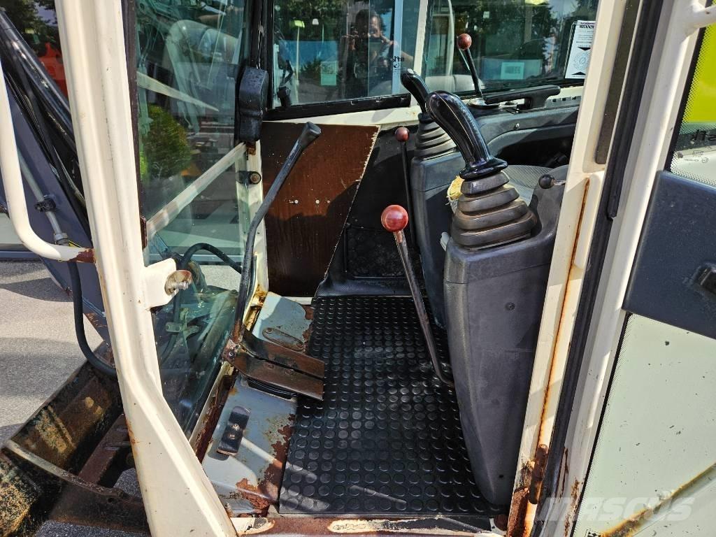 Terex tc25 小型挖掘机