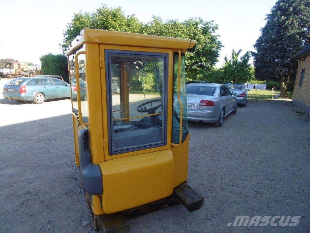 Volvo L 150 E 驾驶室与内部