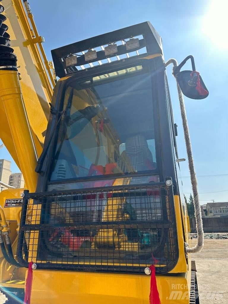 Komatsu PC 200-7 履带挖掘机