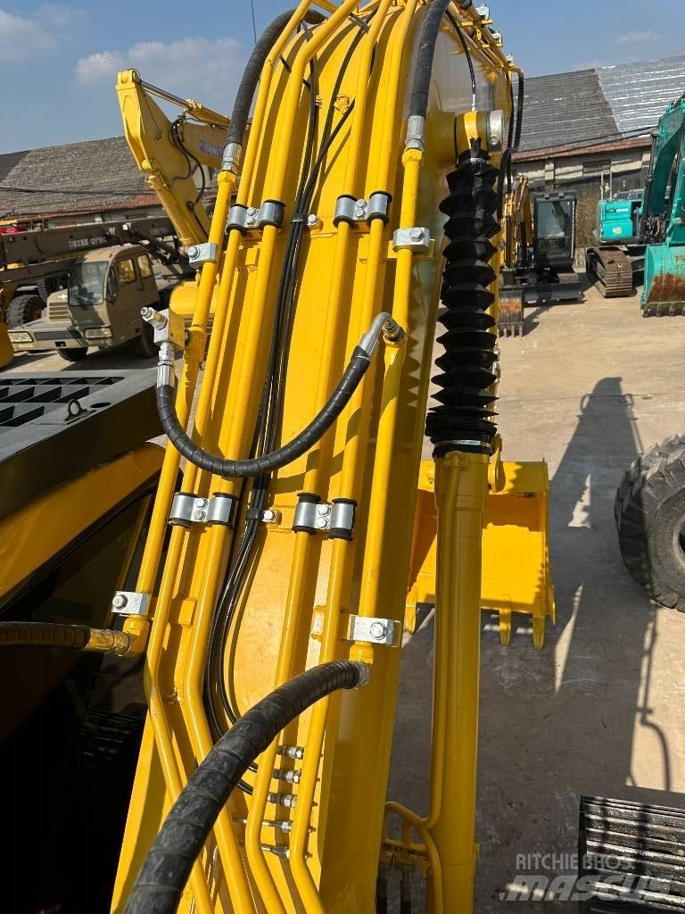Komatsu PC 200-7 履带挖掘机