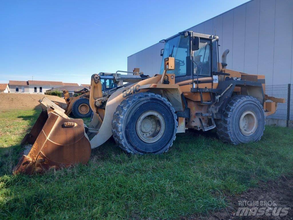 CASE 821 C 轮式装载机