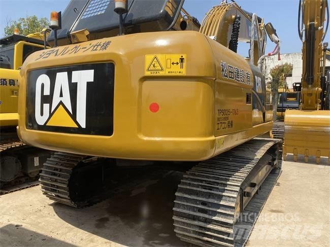 CAT 320 D2 履带挖掘机