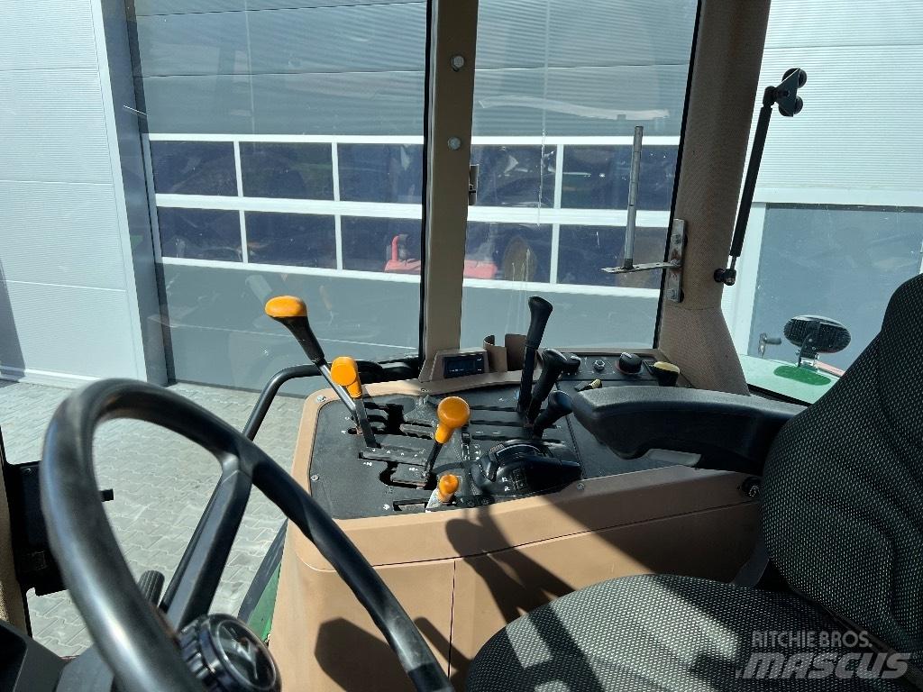 John Deere 7710 PQ 拖拉机/农用车
