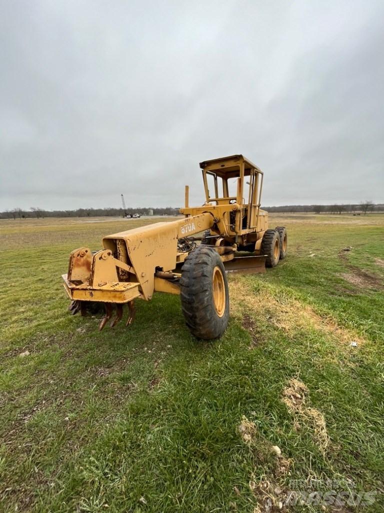 DEERE 570A 平地机/推土机