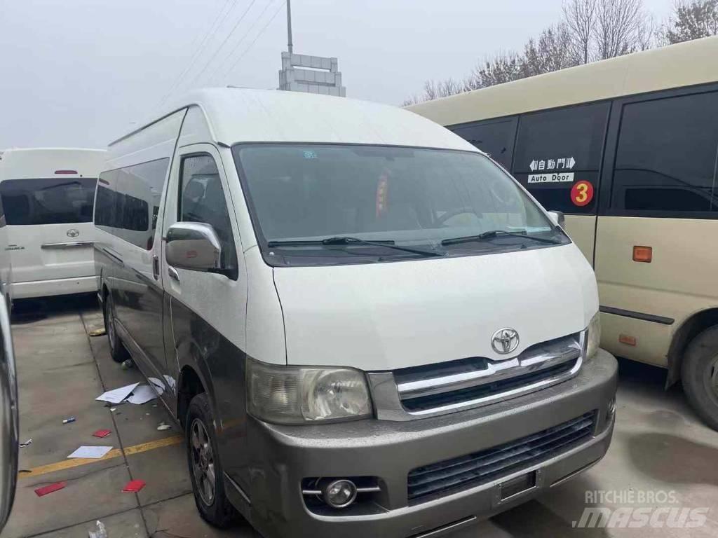 Toyota Hiace 公路客运汽车