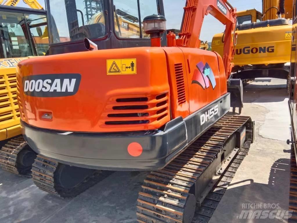 Doosan DH 55 小型挖掘机