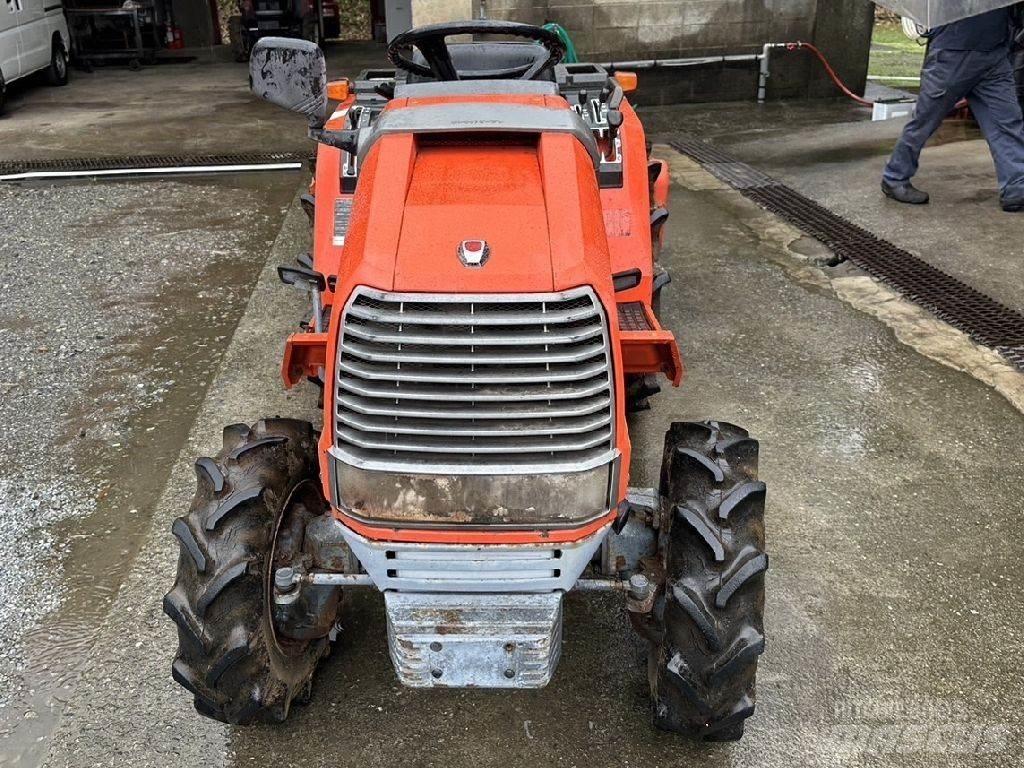 Kubota A-17 拖拉机/农用车
