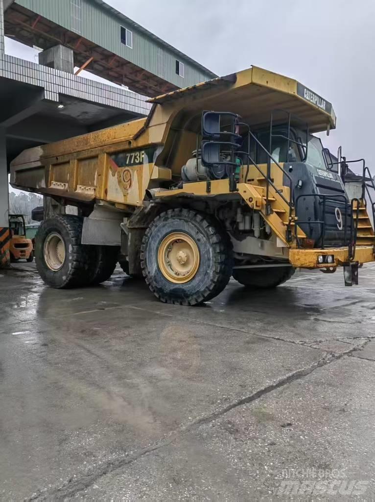 CAT 777E 铰接式自卸车