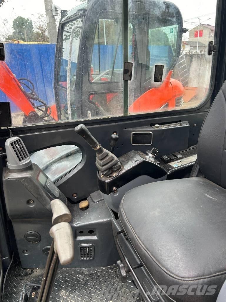 Hitachi ZX 50 小型挖掘机