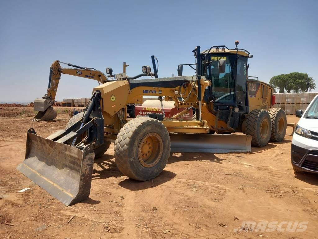 CAT 140 M 平地机/推土机