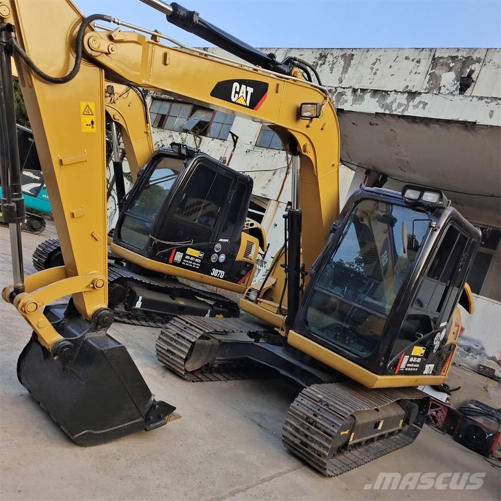 CAT 307 D 中型挖掘机
