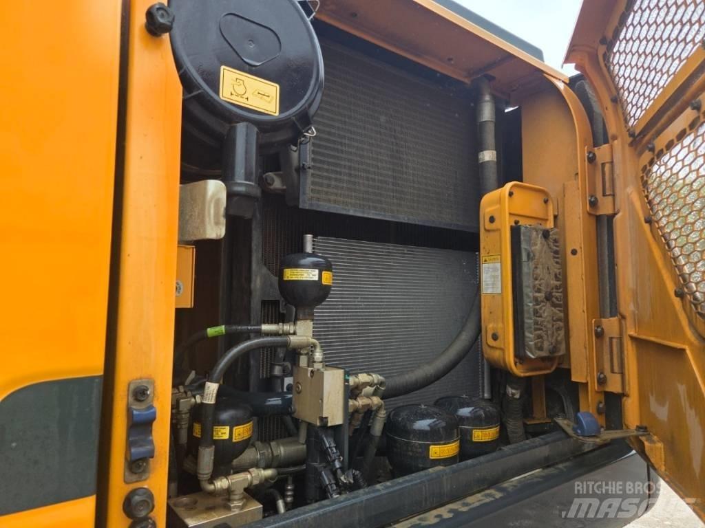 Hyundai HW 145 轮式挖掘机