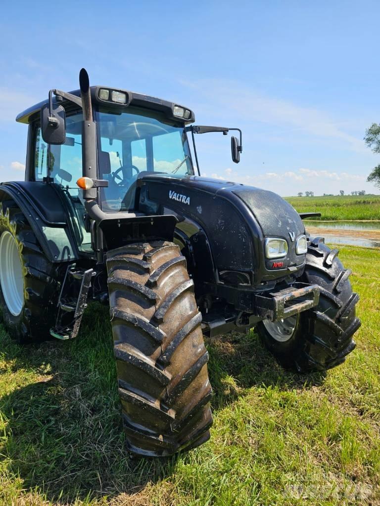 Valtra N 101 拖拉机/农用车