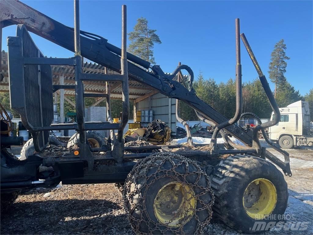 Timberjack 810B 集运机