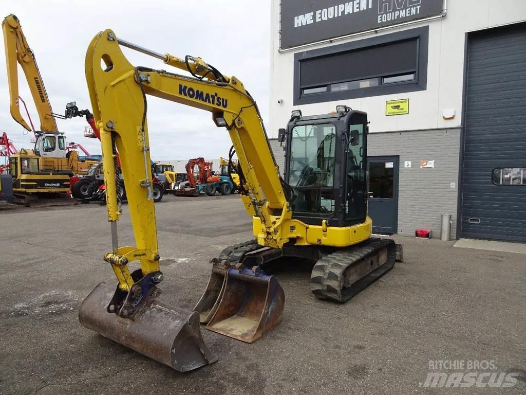 Komatsu PC45MR-5 小型挖掘机