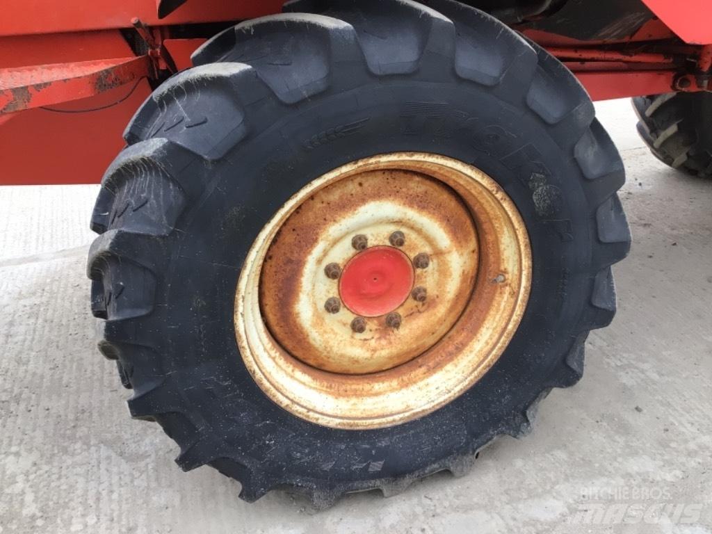 Bateman RB25 SPRAYER 自走式喷雾机