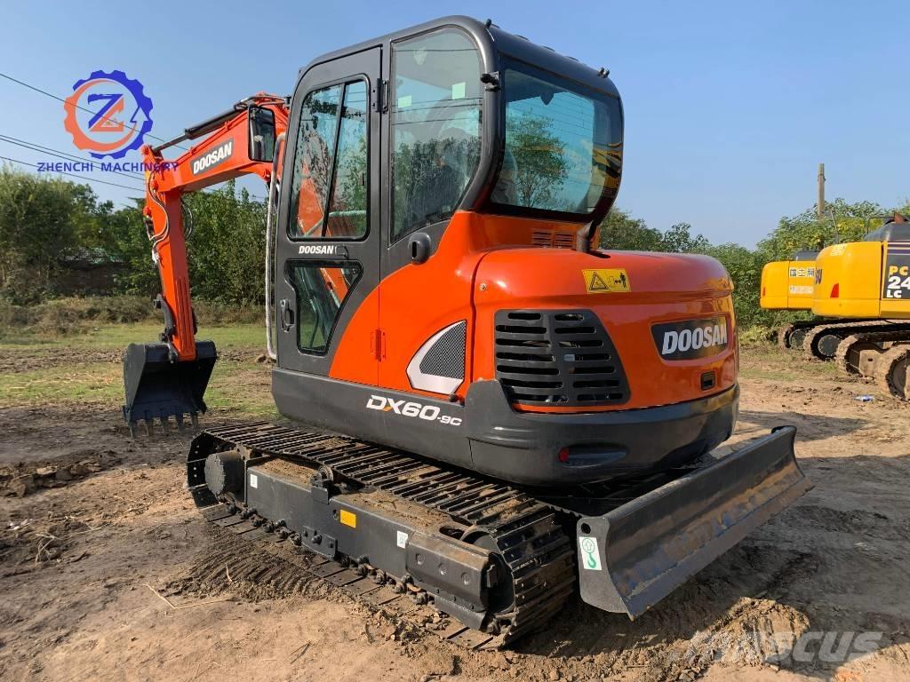 Doosan DX 60 小型挖掘机