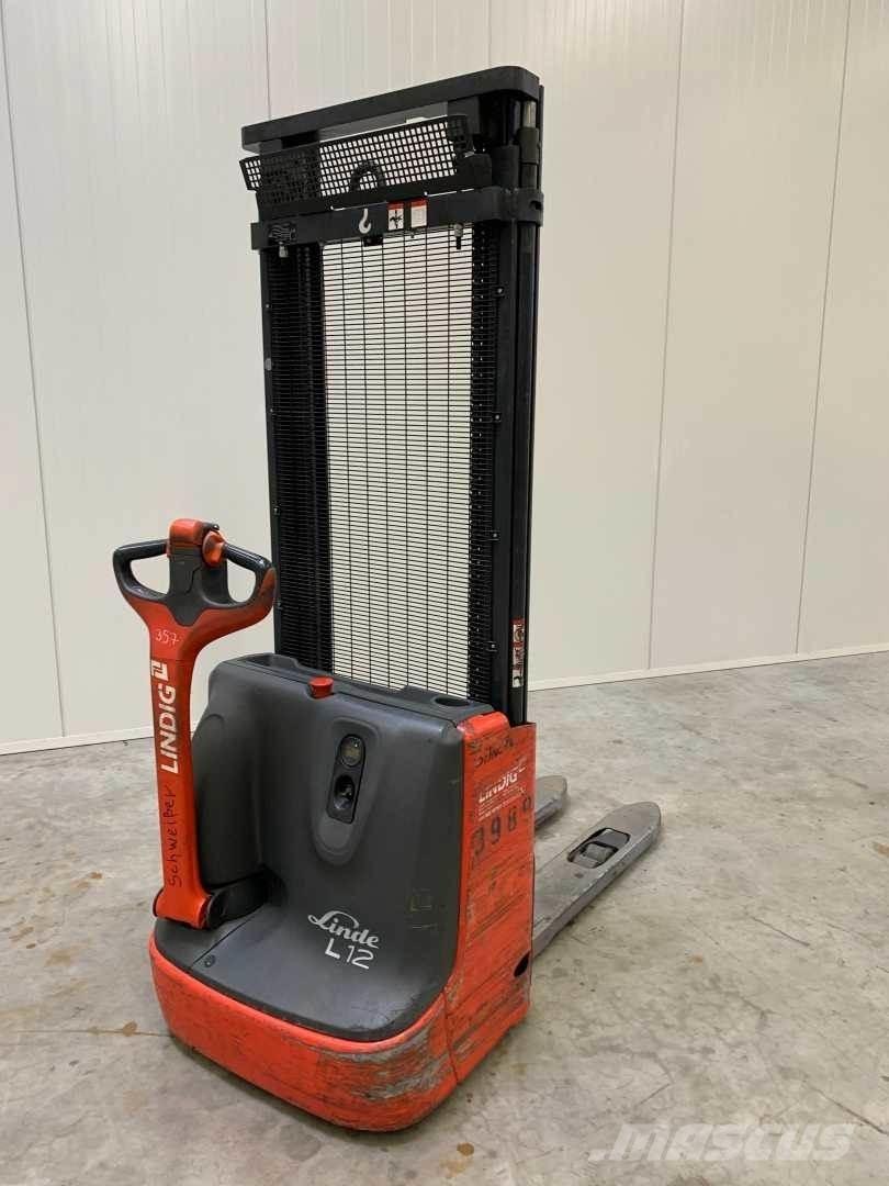Linde L12 行走式堆垛机