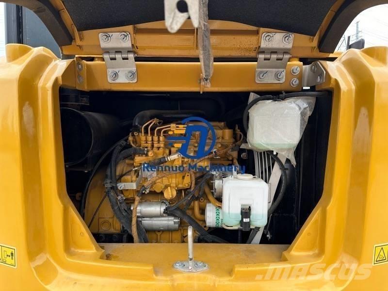 CAT 307E2 小型挖掘机