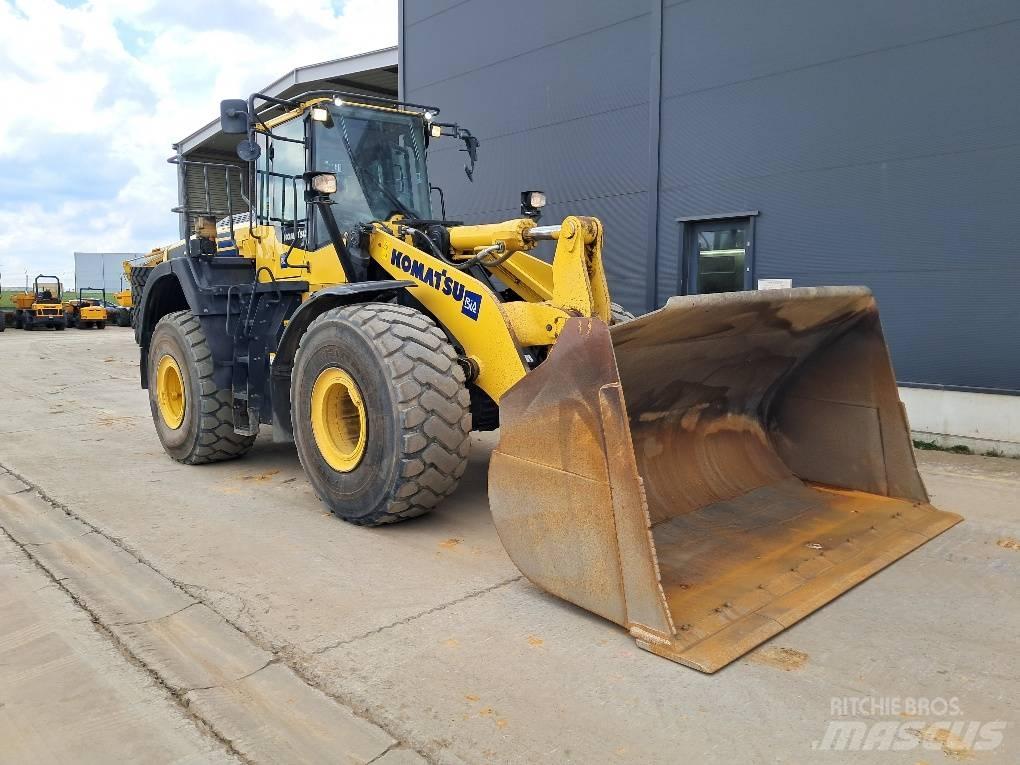 Komatsu WA480-8 轮式装载机