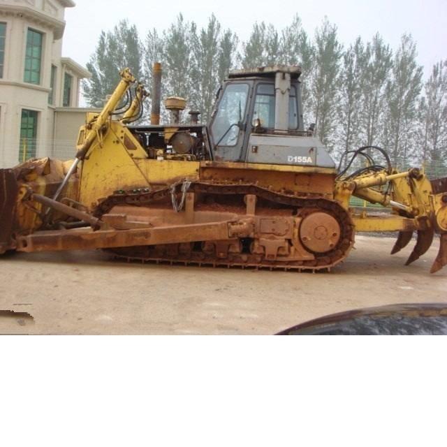 Komatsu d155a-2 履带式推土机