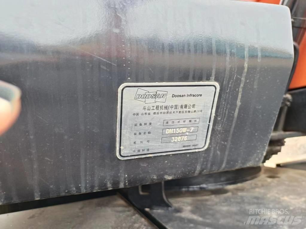 Doosan 150 W 轮式挖掘机