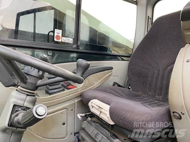 Terex TW 85 中型挖掘机