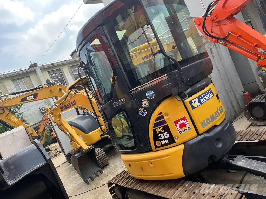 Komatsu PC 35 MR 小型挖掘机