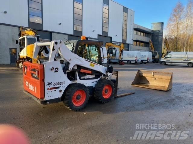 Bobcat S 590 滑移装载机