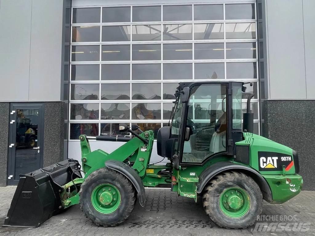 CAT 907H 轮式装载机