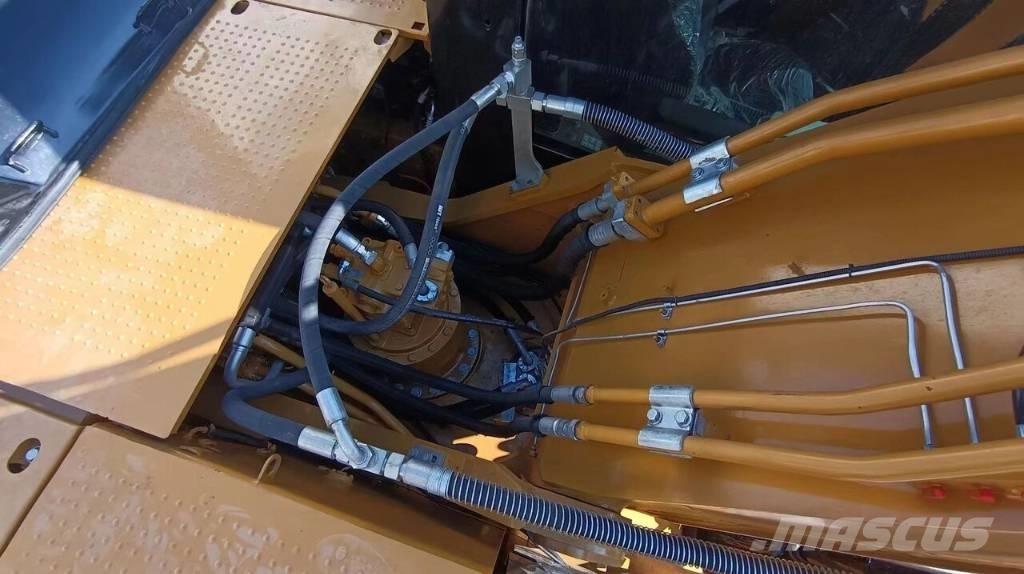 CAT 330 履带挖掘机