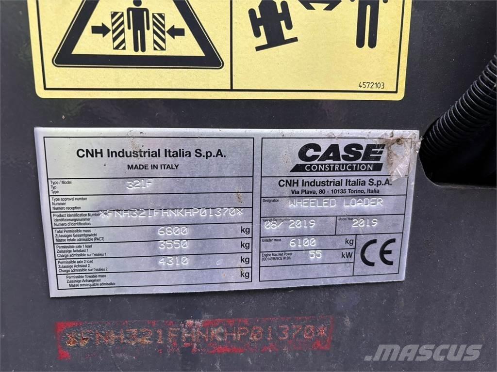 CASE 321f 轮式装载机