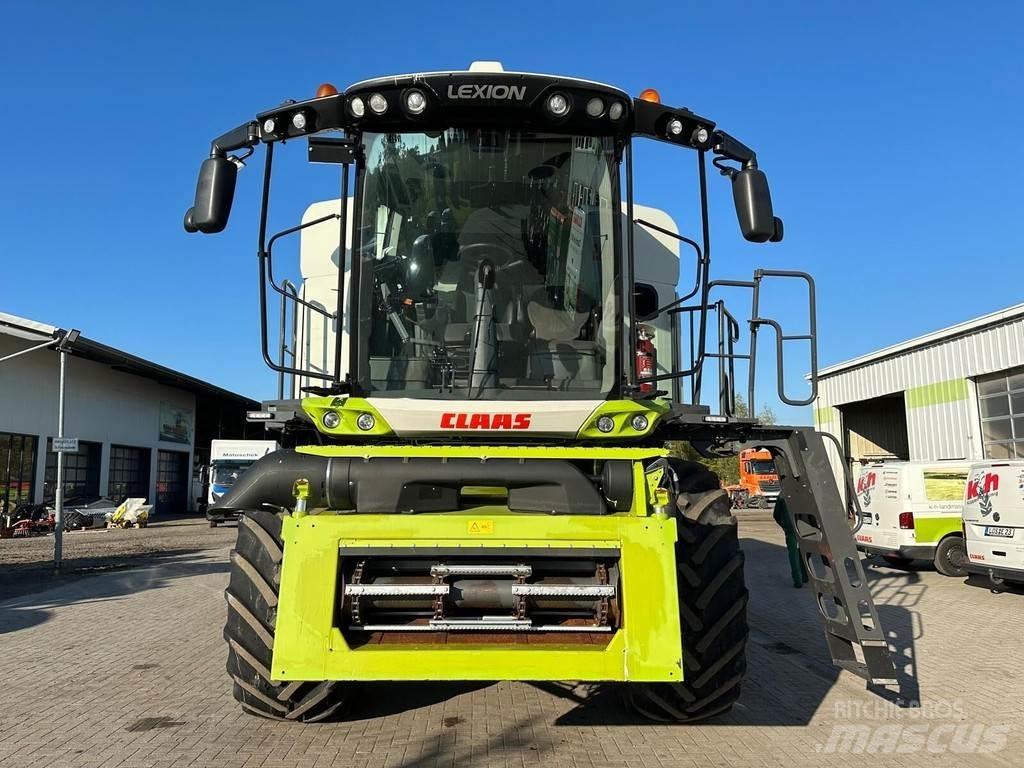 CLAAS 7400 联合收割机