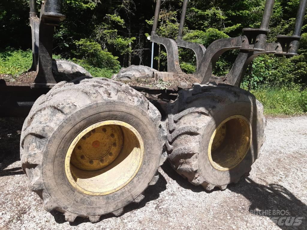 John Deere 1110G 集运机