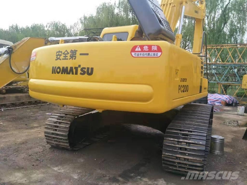 Komatsu pc200-6 履带挖掘机