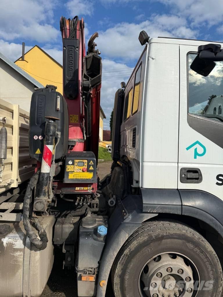 Iveco MAGIRUS 起重车