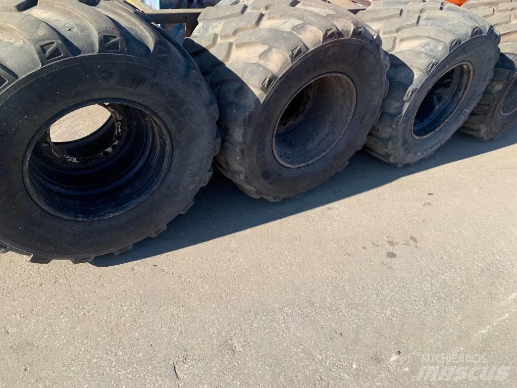 BKT Flotation Radial 轮胎、车轮和轮圈