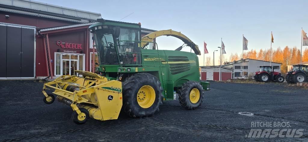 John Deere 7400 自走式青贮饲料收割机