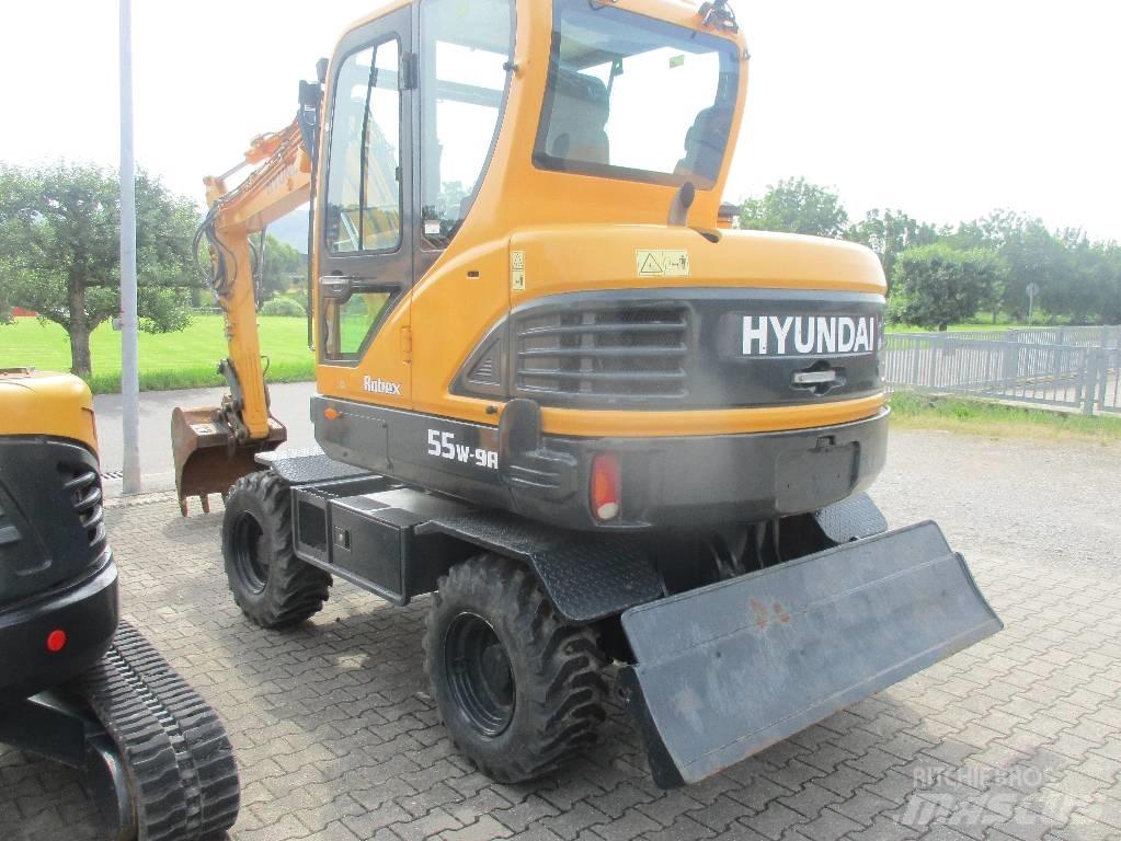 Hyundai Robex 55W-9 轮式挖掘机